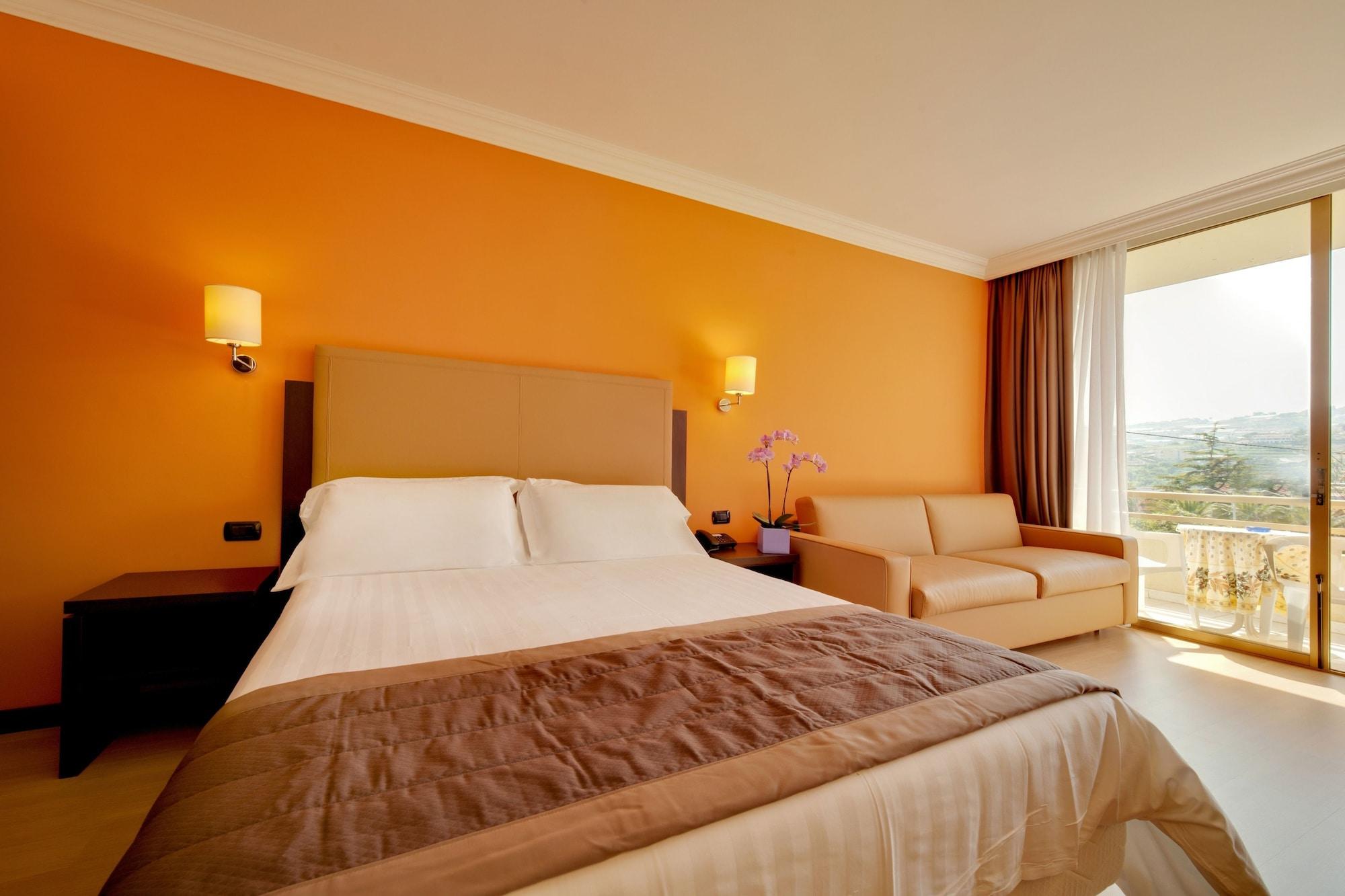 Nyala Suite Hotel San Remo Buitenkant foto