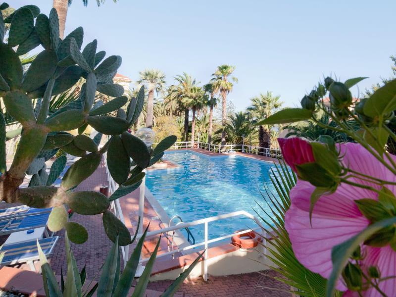 Nyala Suite Hotel San Remo Buitenkant foto