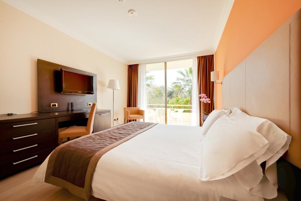 Nyala Suite Hotel San Remo Buitenkant foto