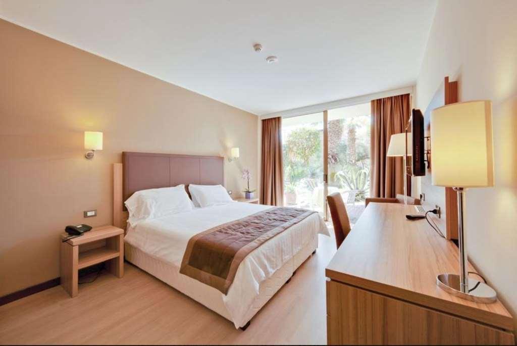 Nyala Suite Hotel San Remo Kamer foto